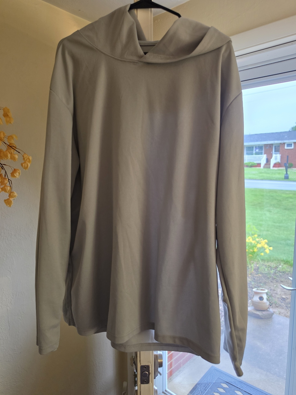 Light Gray Hooded Long-Sleeve Pullover